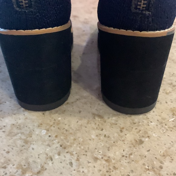 NWOT Eileen Fisher Navy Alec Wedge Pump Size 8.5 - Picture 4 of 7